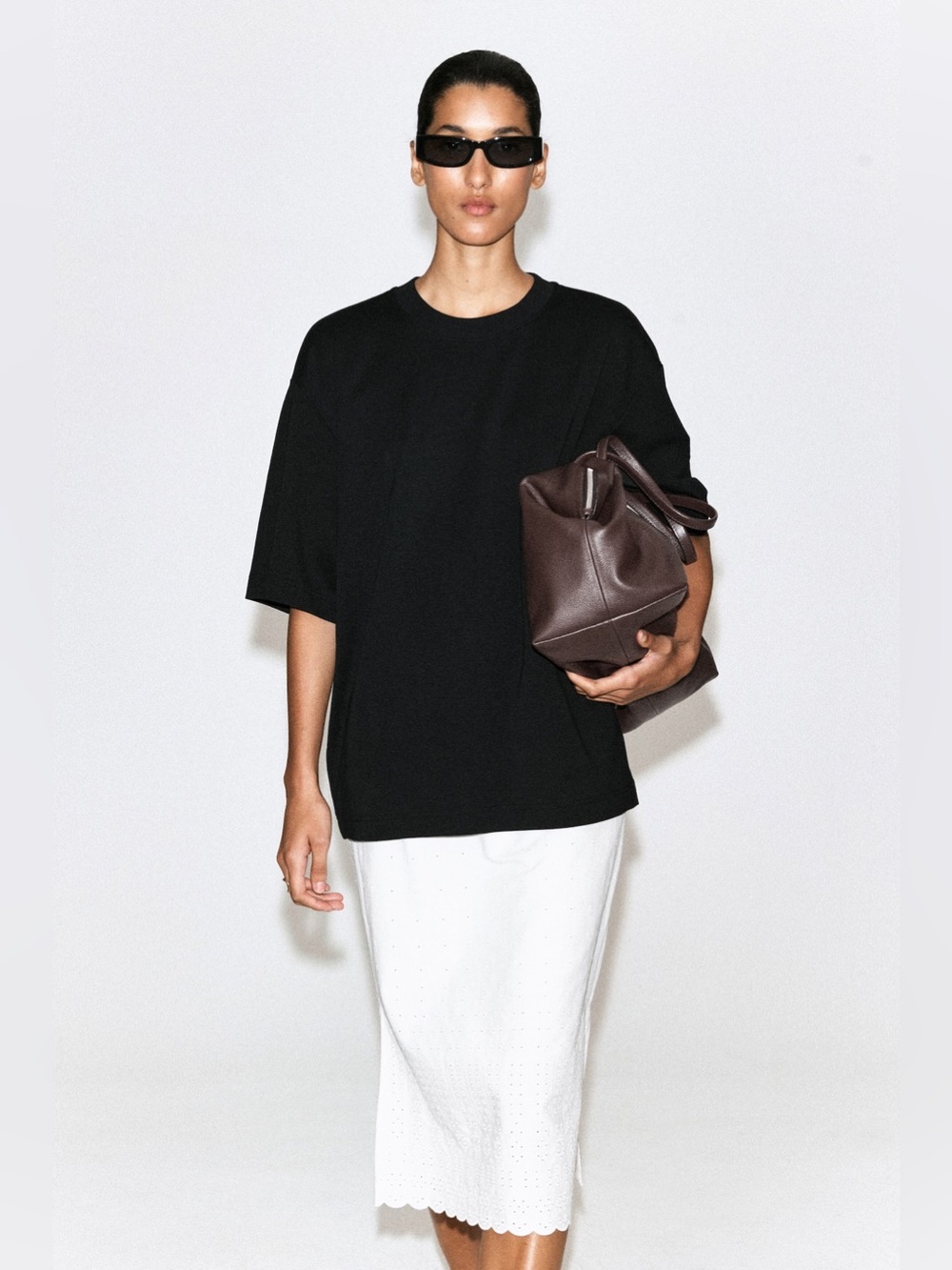 COS Women’s Oversized Black 100% Cotton/Algodon T-Shirt Large